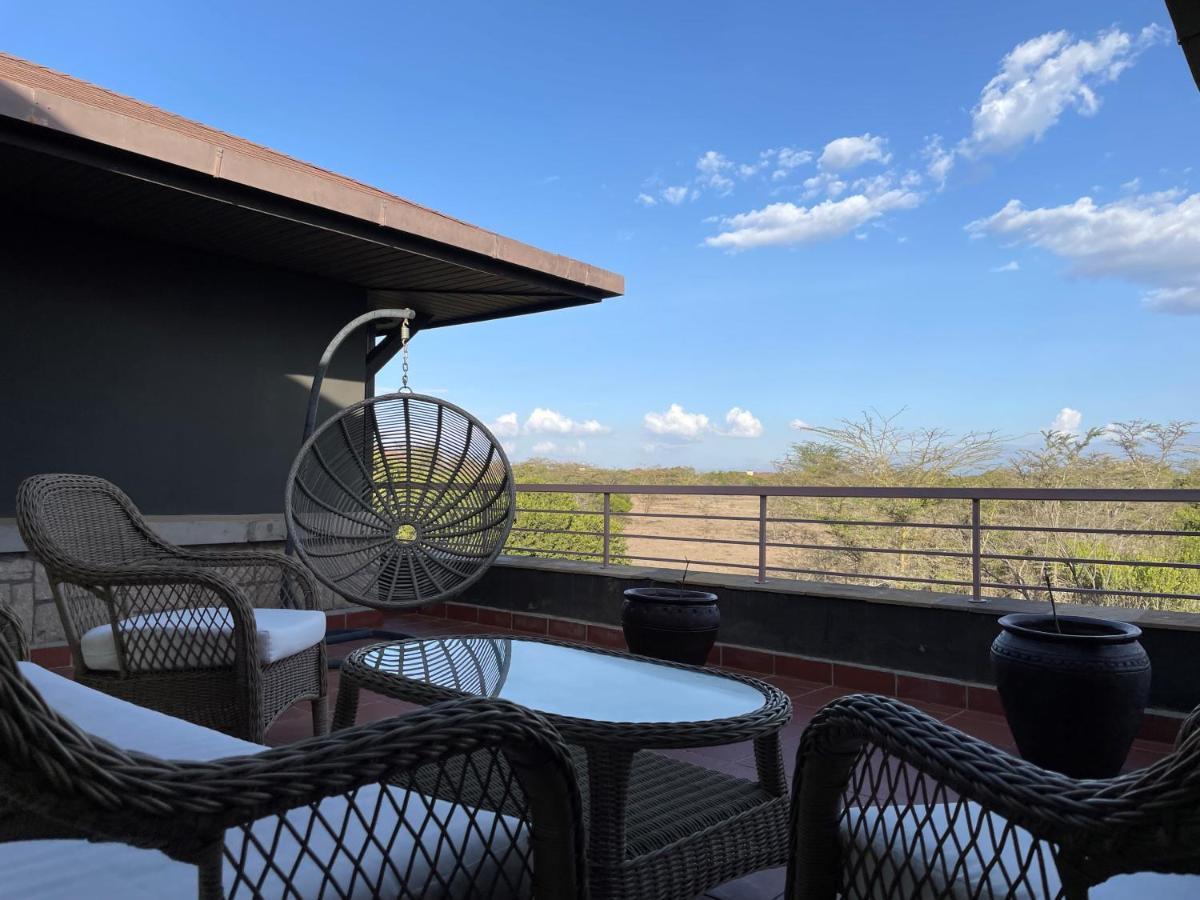Nyikani House Нанюки Екстериор снимка