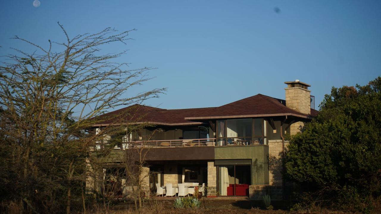 Nyikani House Нанюки Екстериор снимка